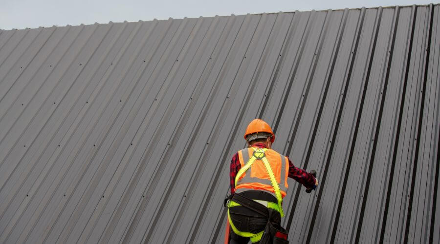 Professional gutter cleaning in Jonesborough, TN